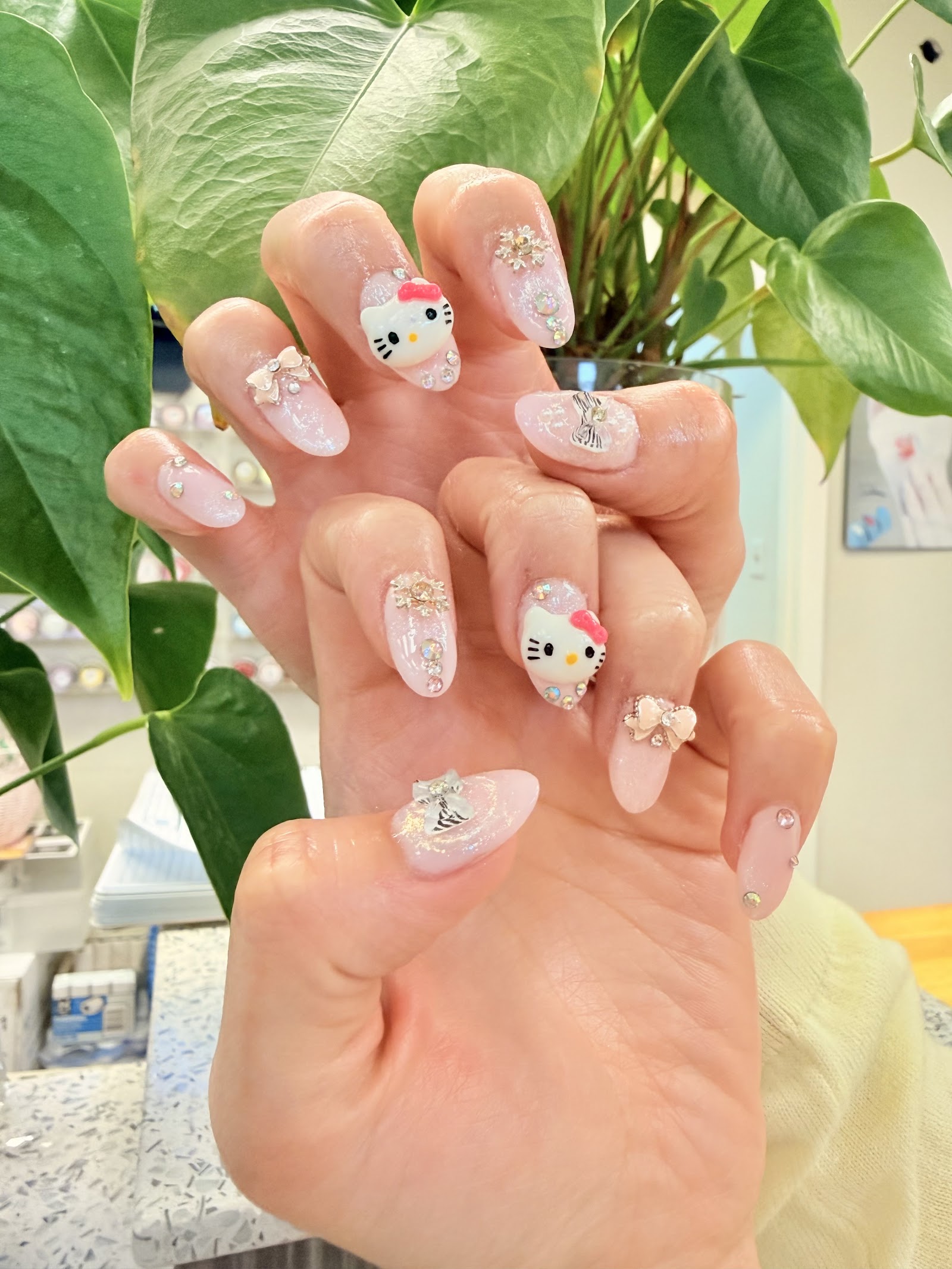 Golden Nails ( 𝗨𝗡𝗗𝗘𝗥 𝗡𝗘𝗪 𝗠𝗔𝗡𝗔𝗚𝗘𝗠𝗘𝗡𝗧 ) nail photo 8